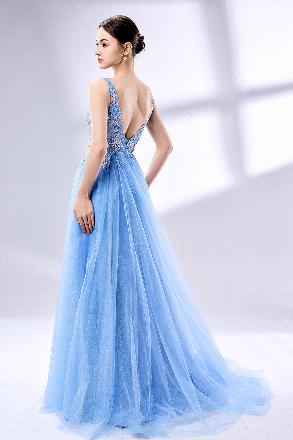 Wholesale Applique V - Neck Tulle Prom Dress KT1446