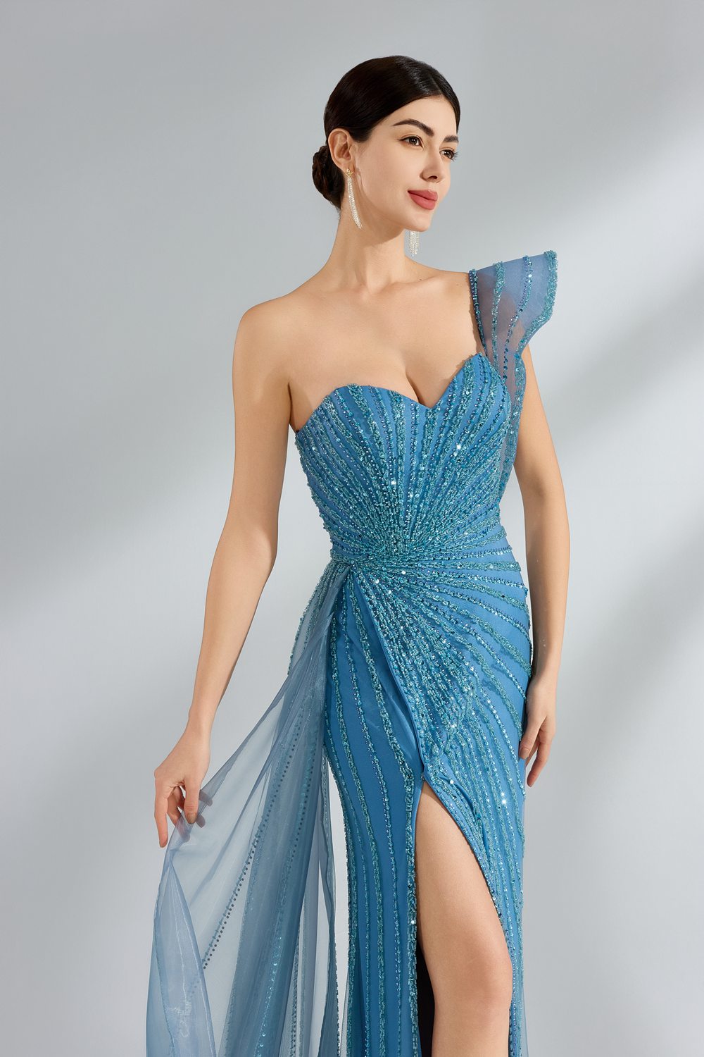 Supplier One-Shoulder Sequin-Embroidered Tulle-Train Gown YL2222