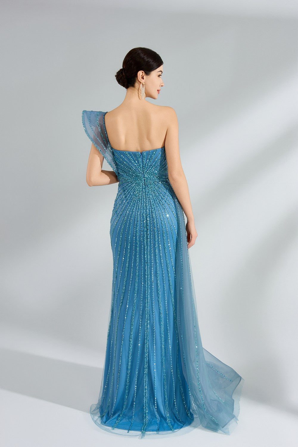 Supplier One-Shoulder Sequin-Embroidered Tulle-Train Gown YL2222