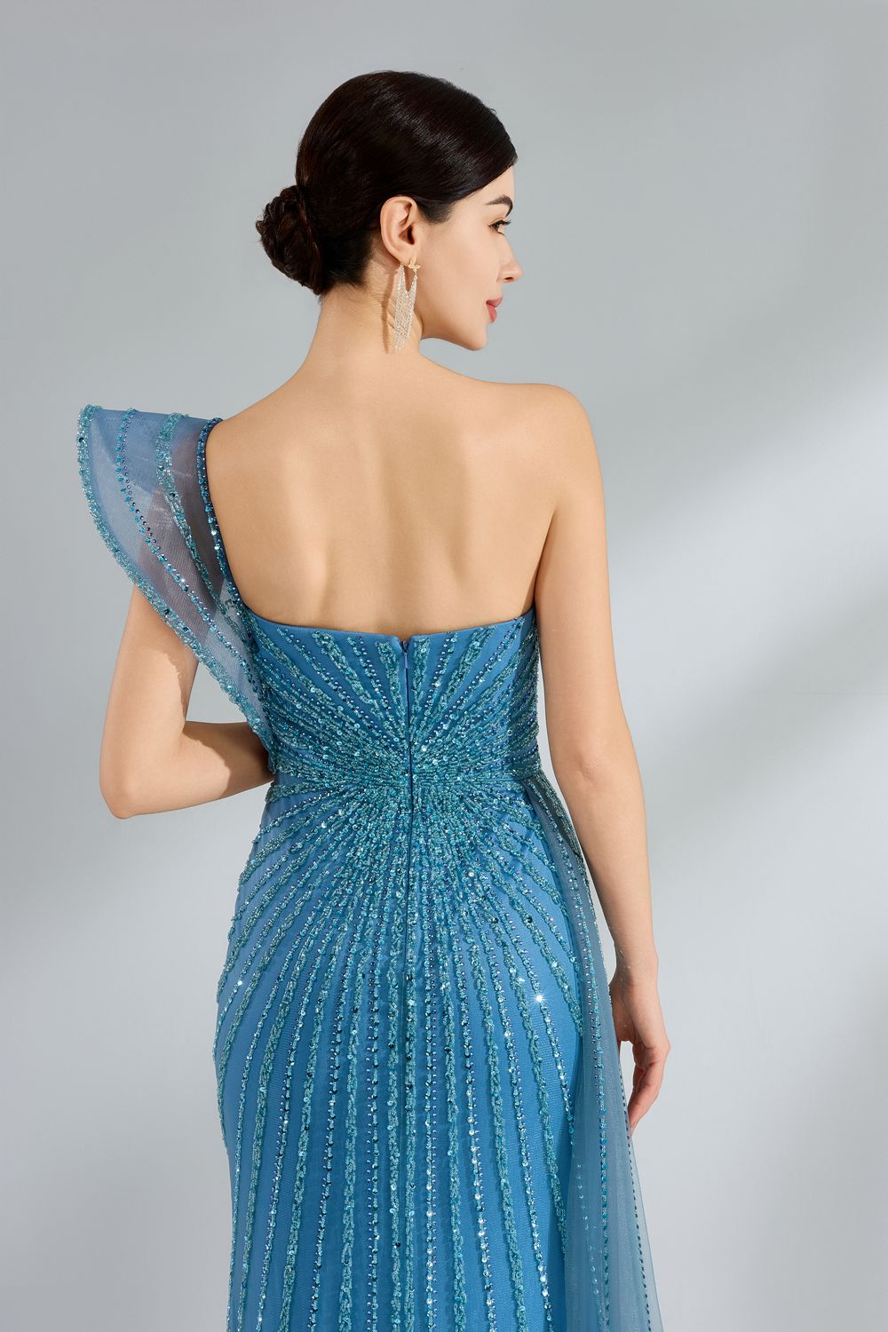 Supplier One-Shoulder Sequin-Embroidered Tulle-Train Gown YL2222