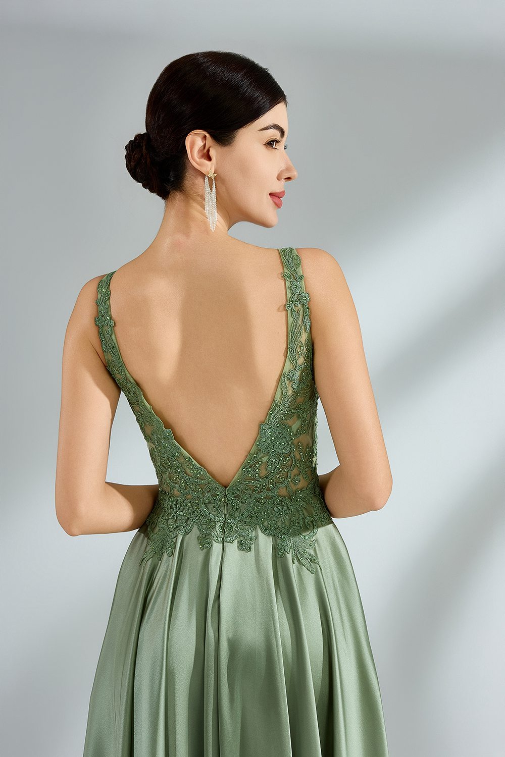 Manufacturer Elegant Plunging V-Neck Lace Satin Gown 32949