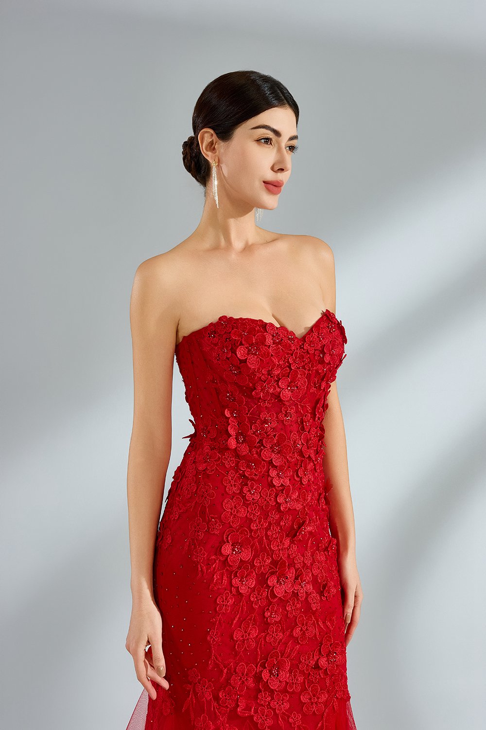 Wholesale Luxe Red Floral Mermaid Tulle Gown kt1381