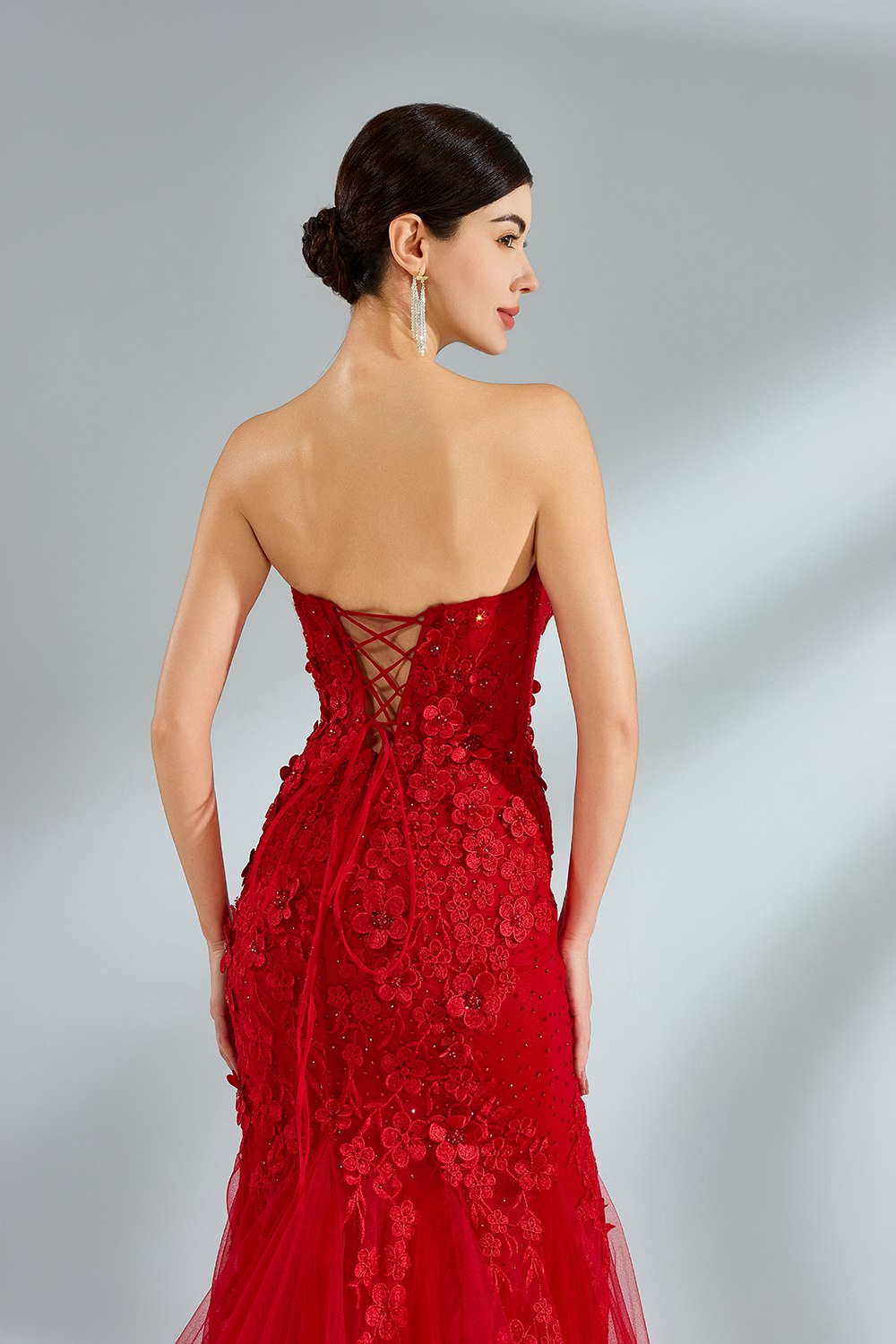 Wholesale Luxe Red Floral Mermaid Tulle Gown kt1381