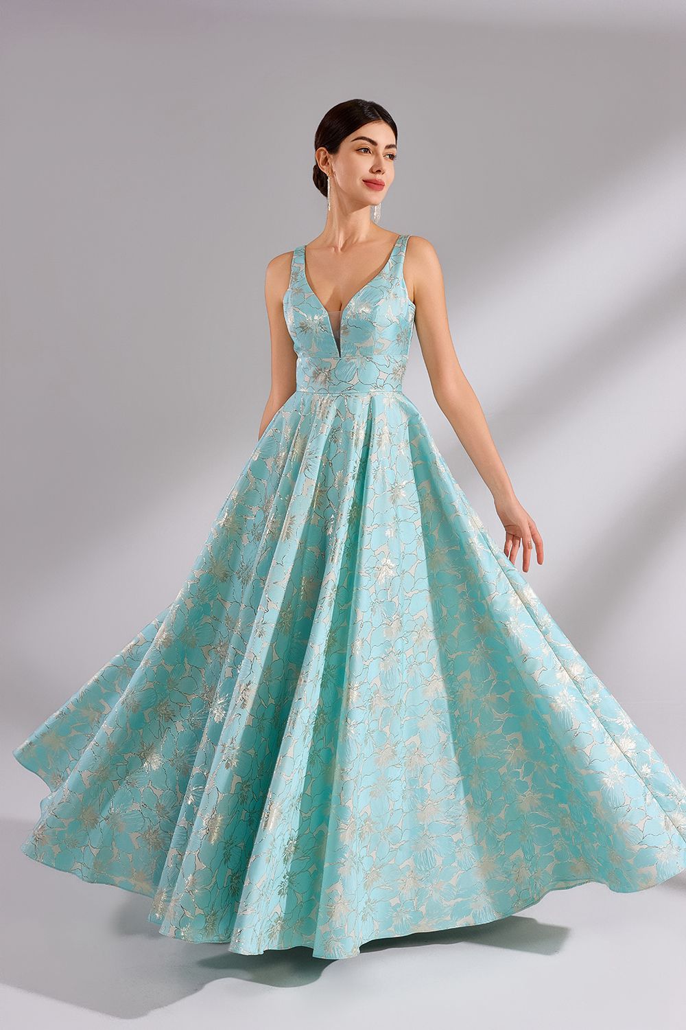 Manufacturer Elegant Plunging V-Neck Jacquard Ballgown 32963