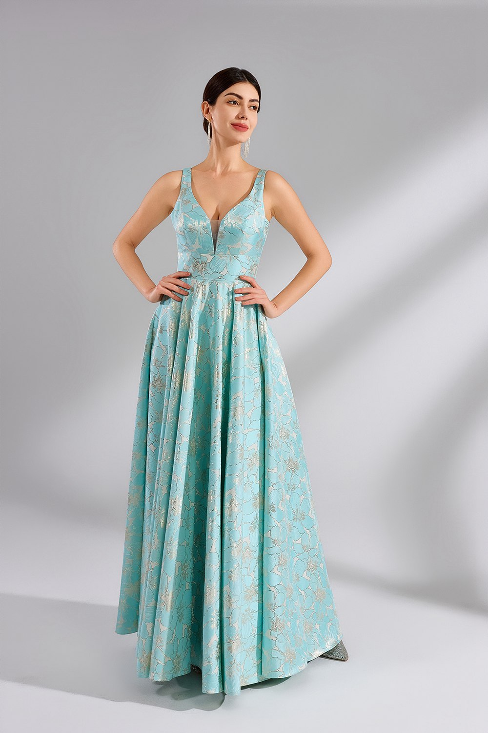 Manufacturer Elegant Plunging V-Neck Jacquard Ballgown 32963