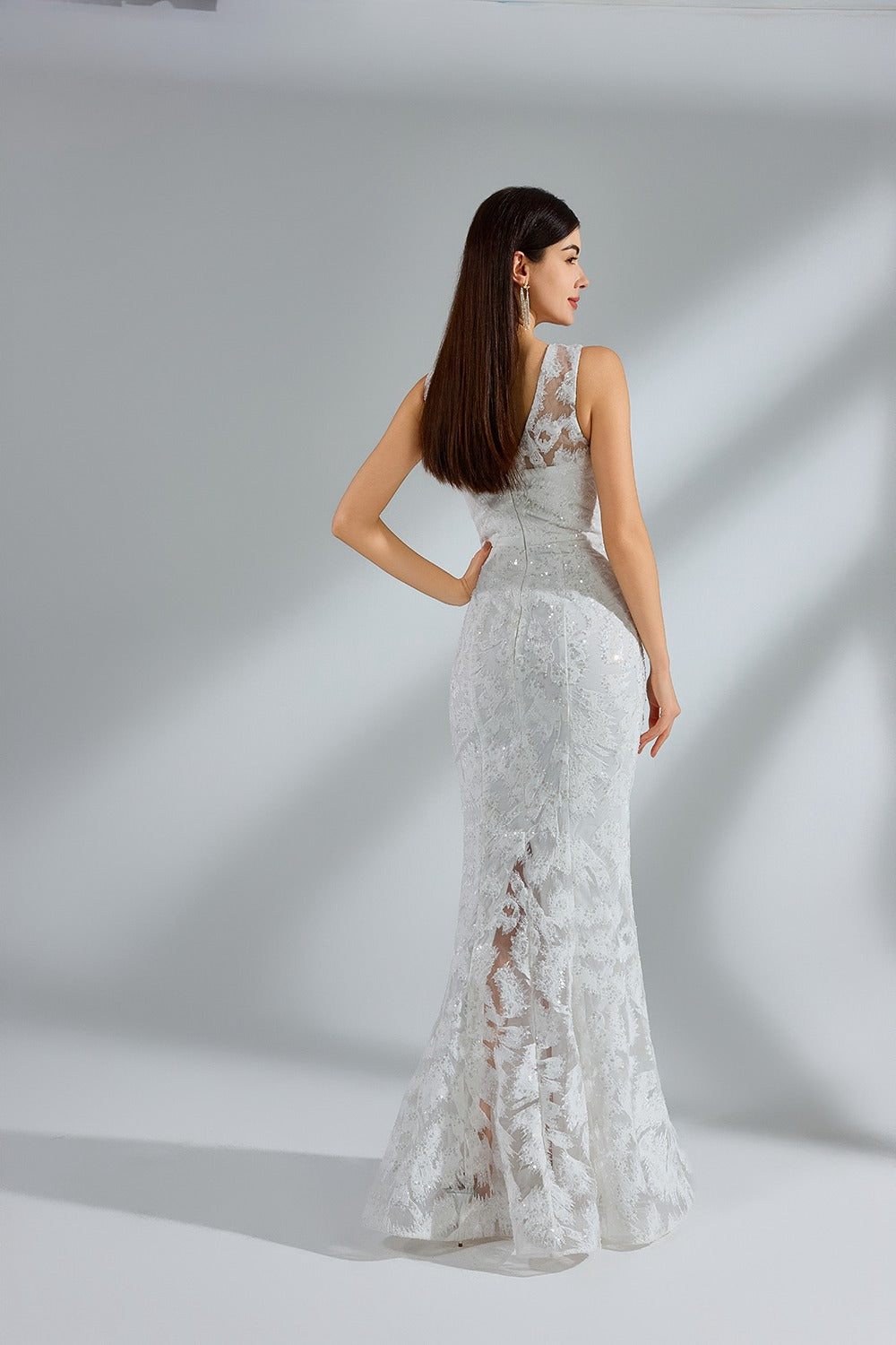 Wholesale V - Neck Lace Mermaid Bridal Gown with Sequins 32951