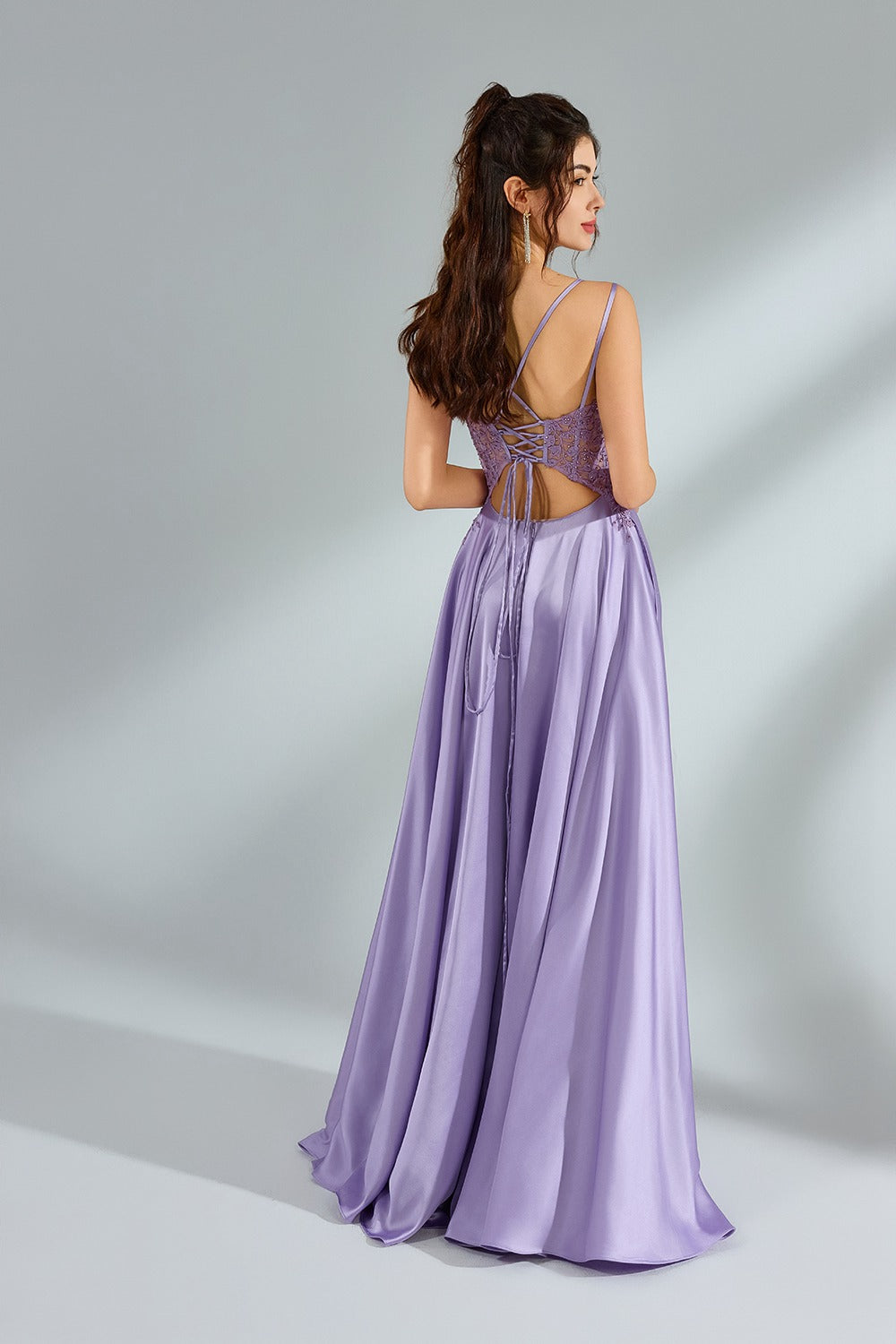 Supplier Elegant Spaghetti Strap Lace Satin Gown 32948