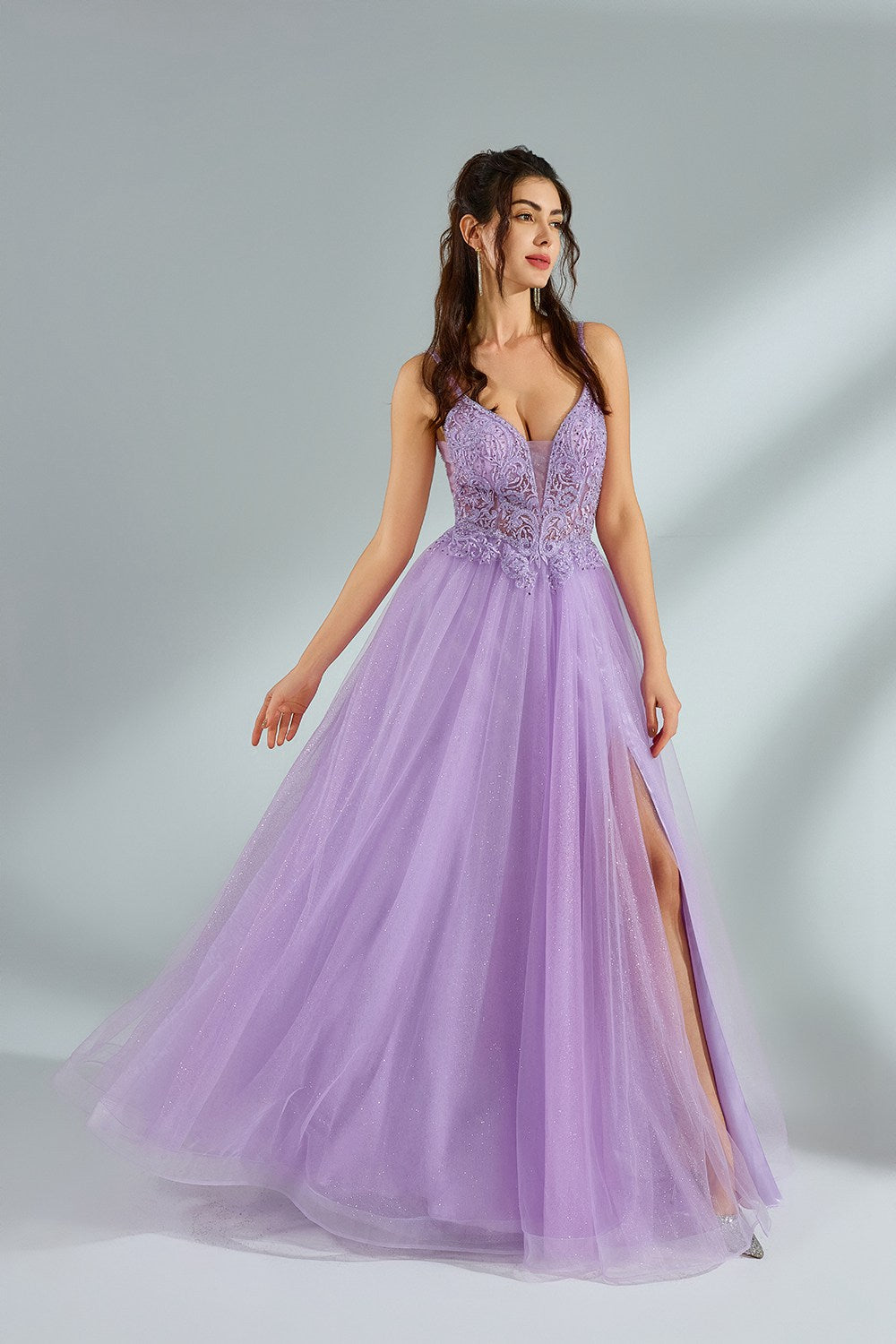 Wholesale Ethereal Plunging V-Neck Lace Tulle Gown 32946