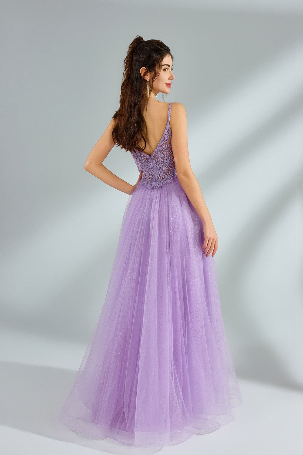Wholesale Ethereal Plunging V-Neck Lace Tulle Gown 32946