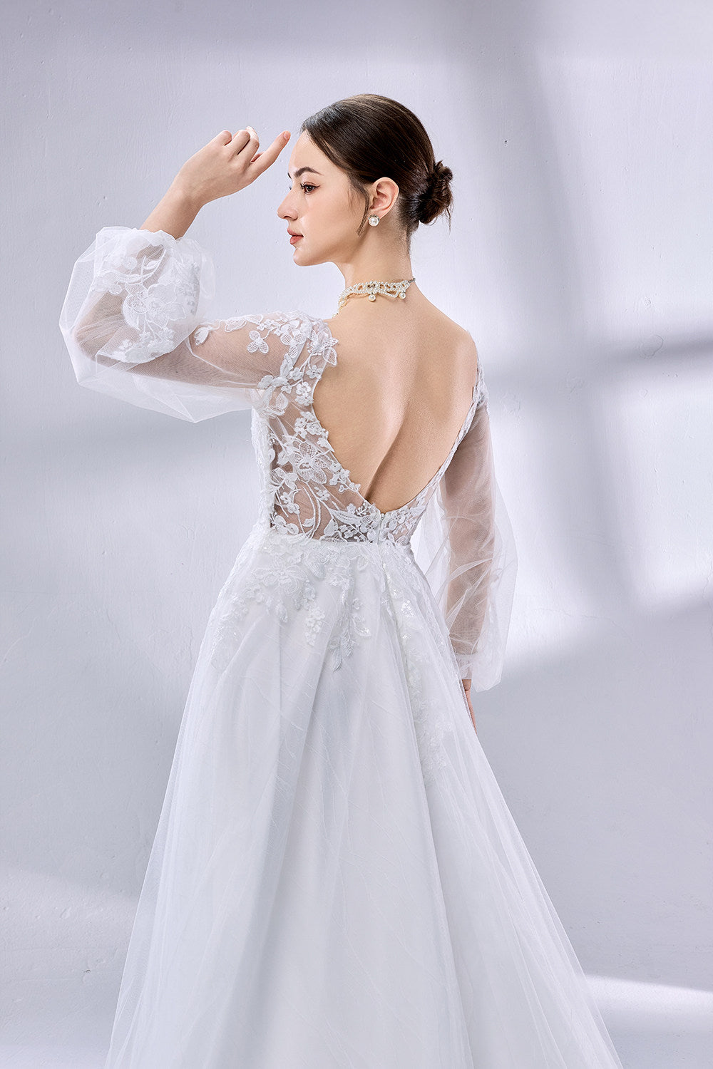 Wholesale V - Neck Sheer Bell - Sleeve Lace Tulle Wedding Dress TG012B