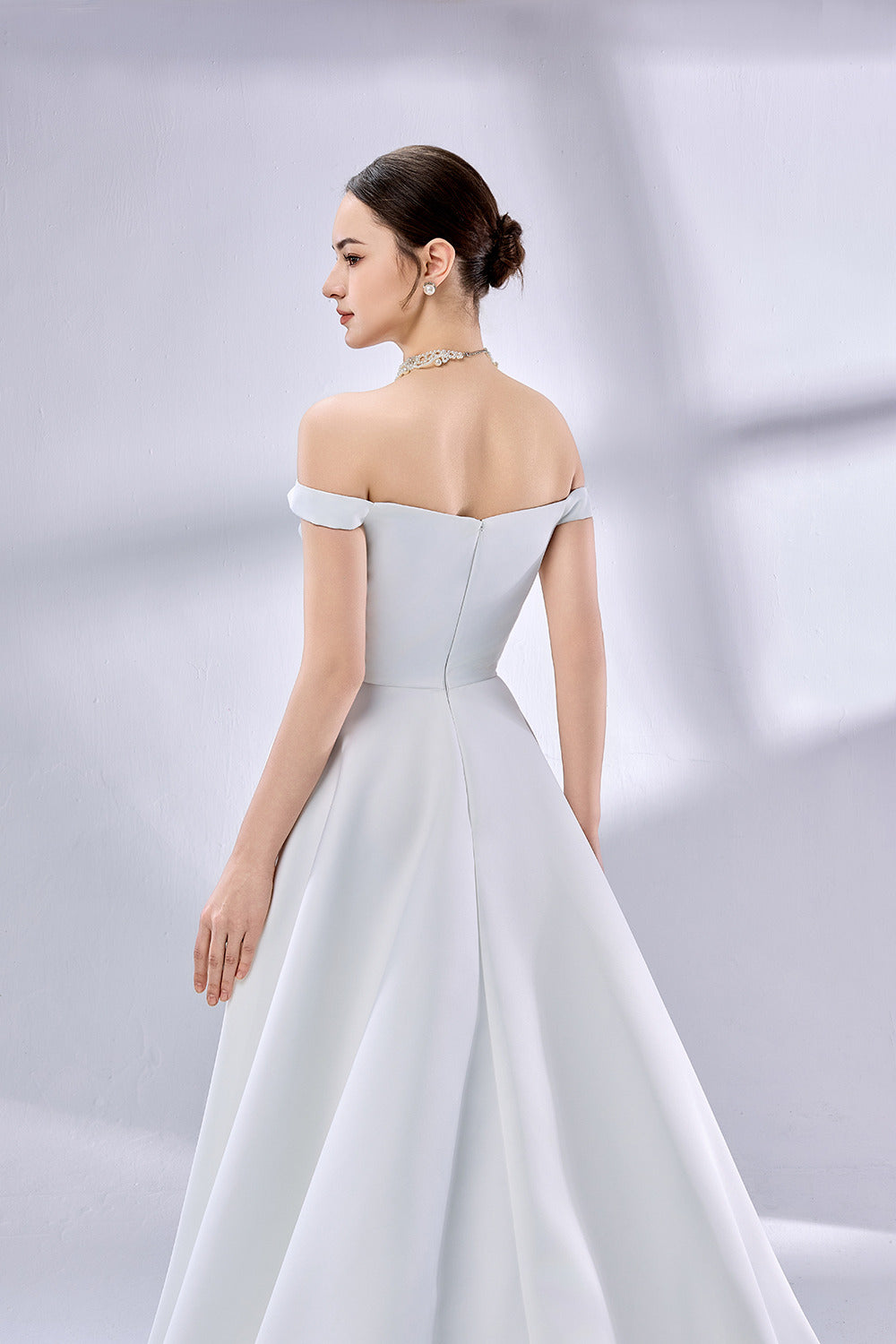 Supplier Off-Shoulder Satin Slit Wedding Dress 3335