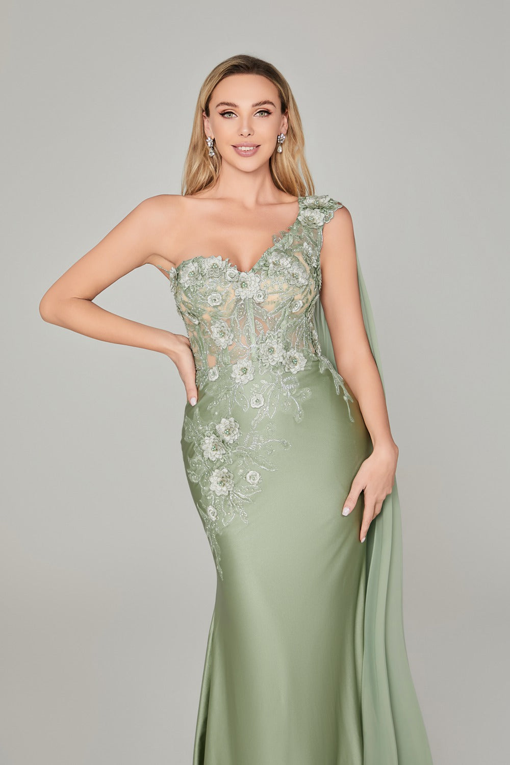 Enchanting Single-Shoulder Prom Dress with 3D Floral Accents 32890