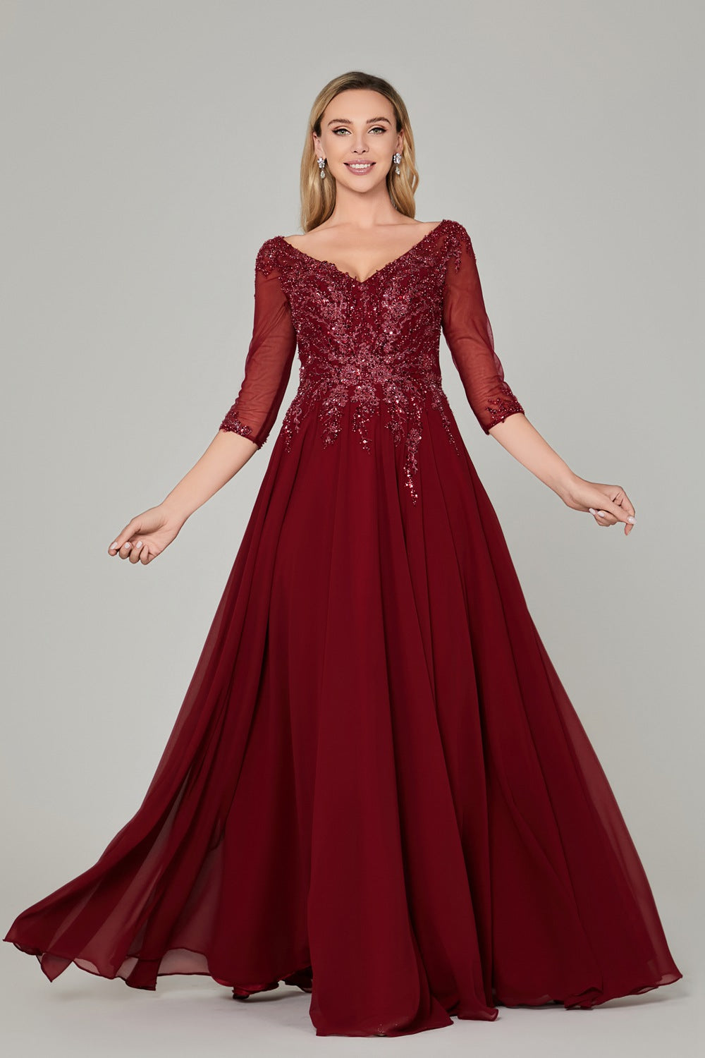Wholesale Burgundy Beaded Lace Mother - of - the - Bride Gown 3322B
