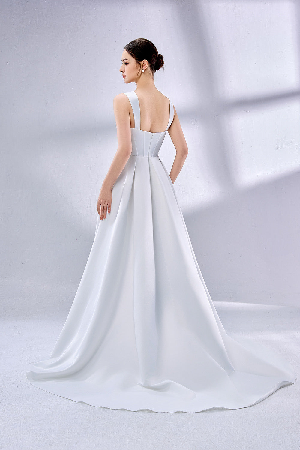 Wholesale Square - Neck Satin Ball Gown Bridal Dress 3325