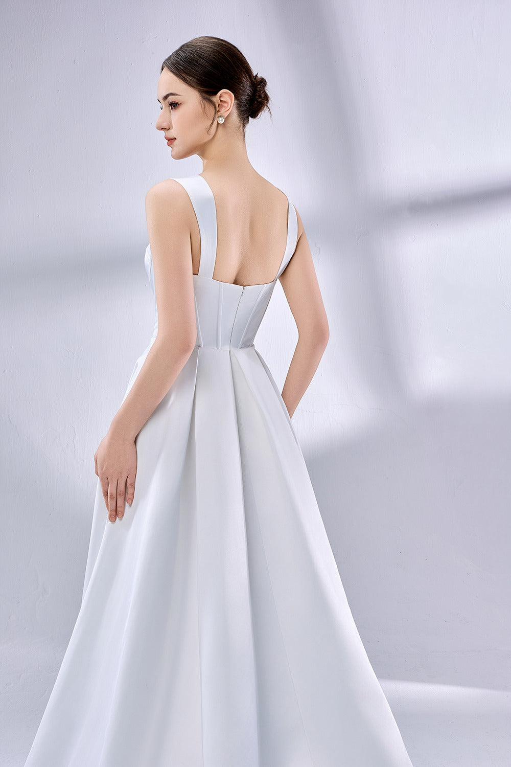 Wholesale Square - Neck Satin Ball Gown Bridal Dress 3325