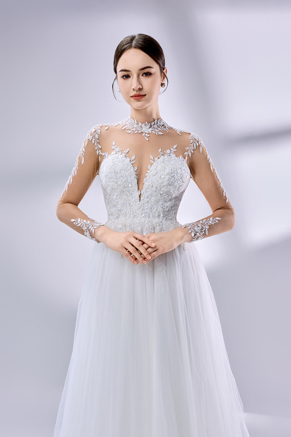Wholesale High - Neck Sheer Sleeve Embroidered Tulle Wedding Dress 3344