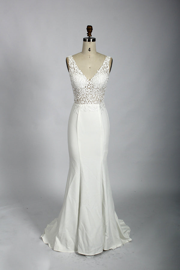 Manufacturer Plunging V - Neck Lace Mermaid Wedding Dress 32730