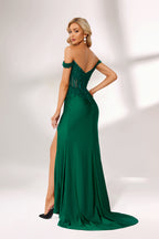 Emerald green satin prom dress with off-shoulder lace bodice, high slit, sheer panels & mermaid silhouette—perfect for bulk formalwear collections.02