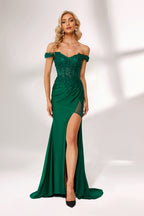 Emerald green satin prom dress with off-shoulder lace bodice, high slit, sheer panels & mermaid silhouette—perfect for bulk formalwear collections.01