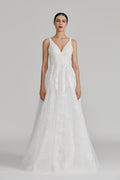 Wholesale Lace Petal Wedding Gown with Tulle Ball Gown Skirt 1311