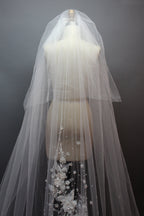 Wholesale Floral-Embellished Cathedral Bridal Veil t046