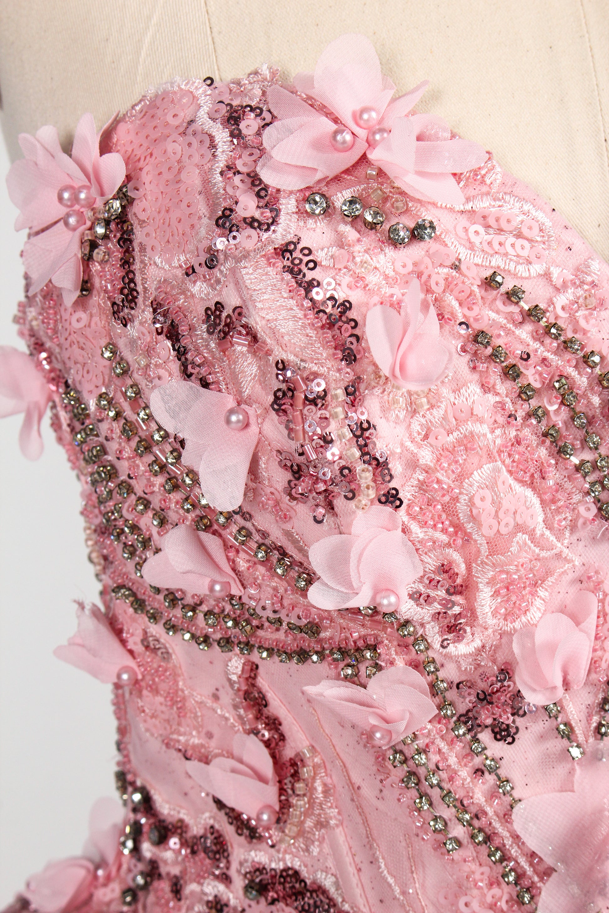 Wholesale Luxury Pink Quinceañera Dresses Strapless Sweetheart 3D Floral Appliqués Sequin Ball Gown 3372