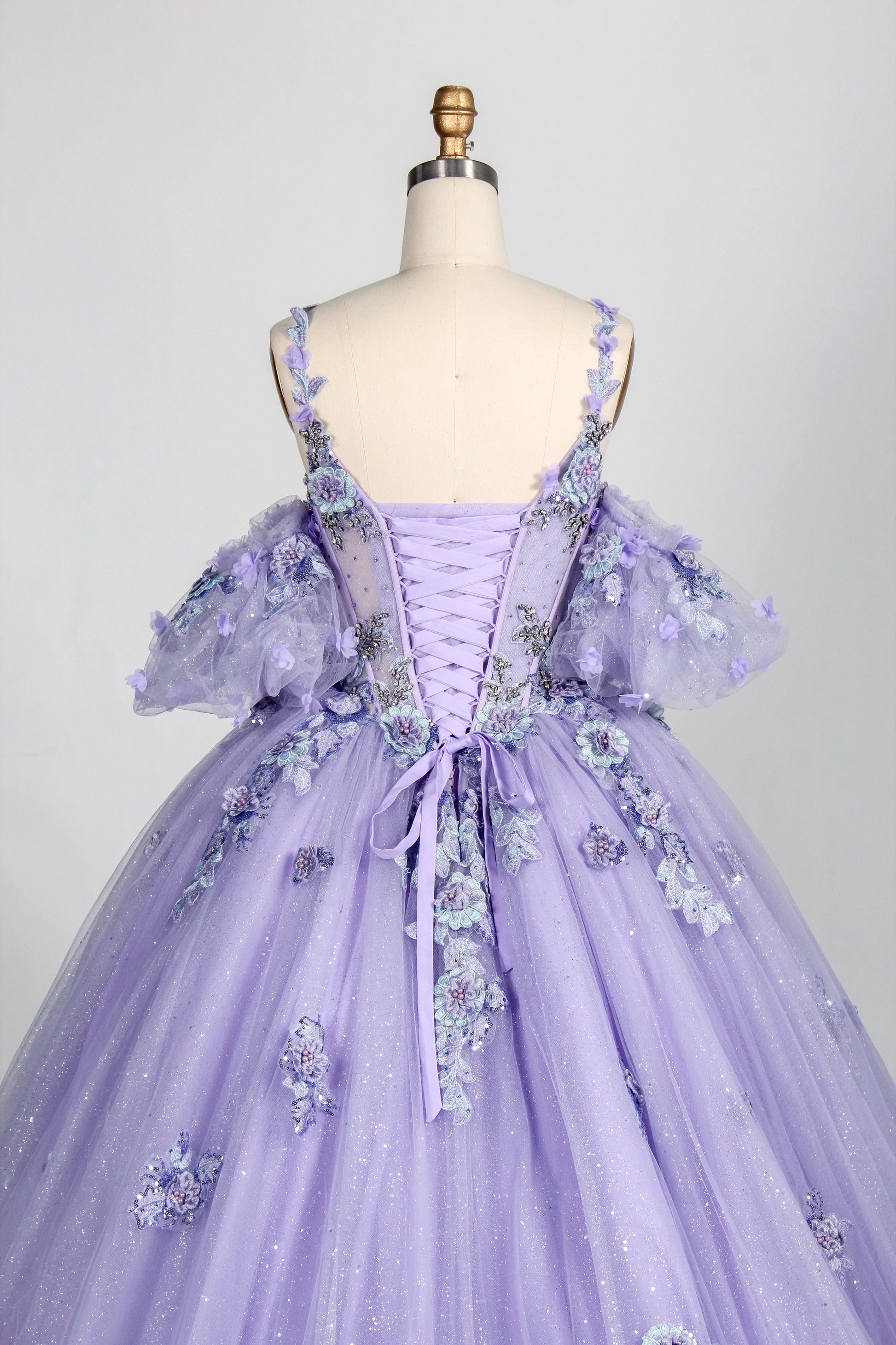 Wholesale Lilac Spaghetti Strap Quinceañera Dress 3D Floral Appliqués Glitter Ball Gown 3374