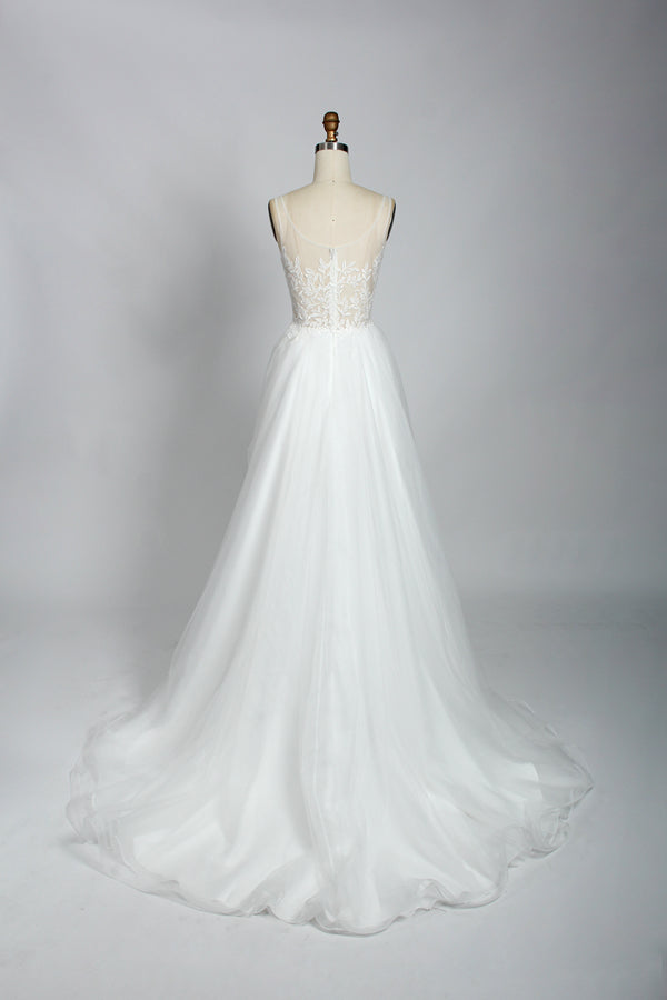 Wholesale Plunging V - Neck Lace High - Low Tulle Wedding Dress 3301