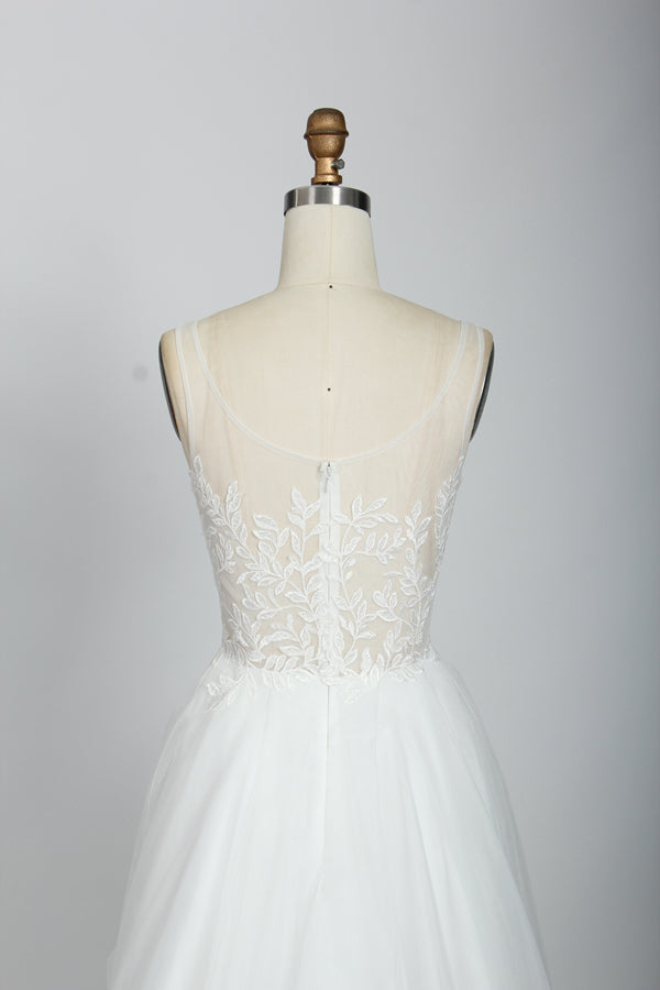 Wholesale Plunging V - Neck Lace High - Low Tulle Wedding Dress 3301