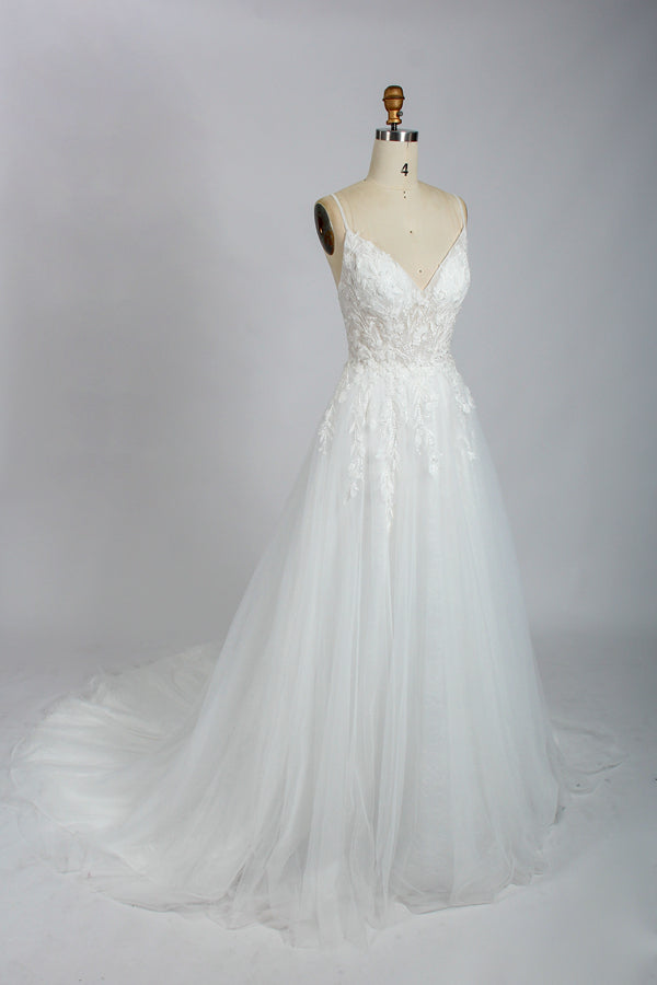 Manufacturer Plunging V - Neck Embroidered Tulle Wedding Dress 3302
