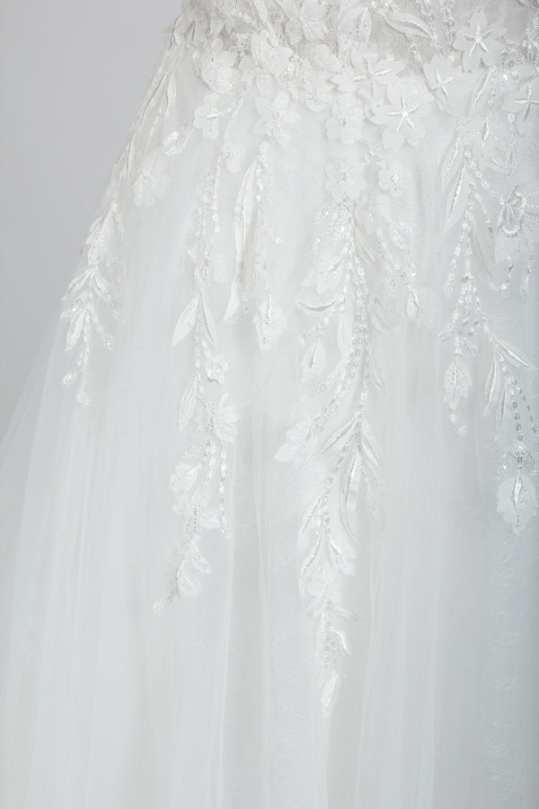Manufacturer Plunging V - Neck Embroidered Tulle Wedding Dress 3302