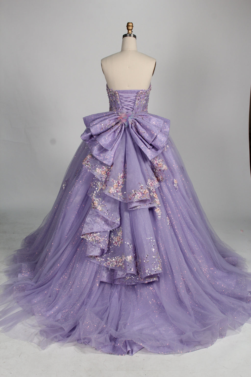 Wholesale Lilac Strapless Sweetheart Quinceañera Dress 3D Floral Appliqués Glitter Ball Gown 3376