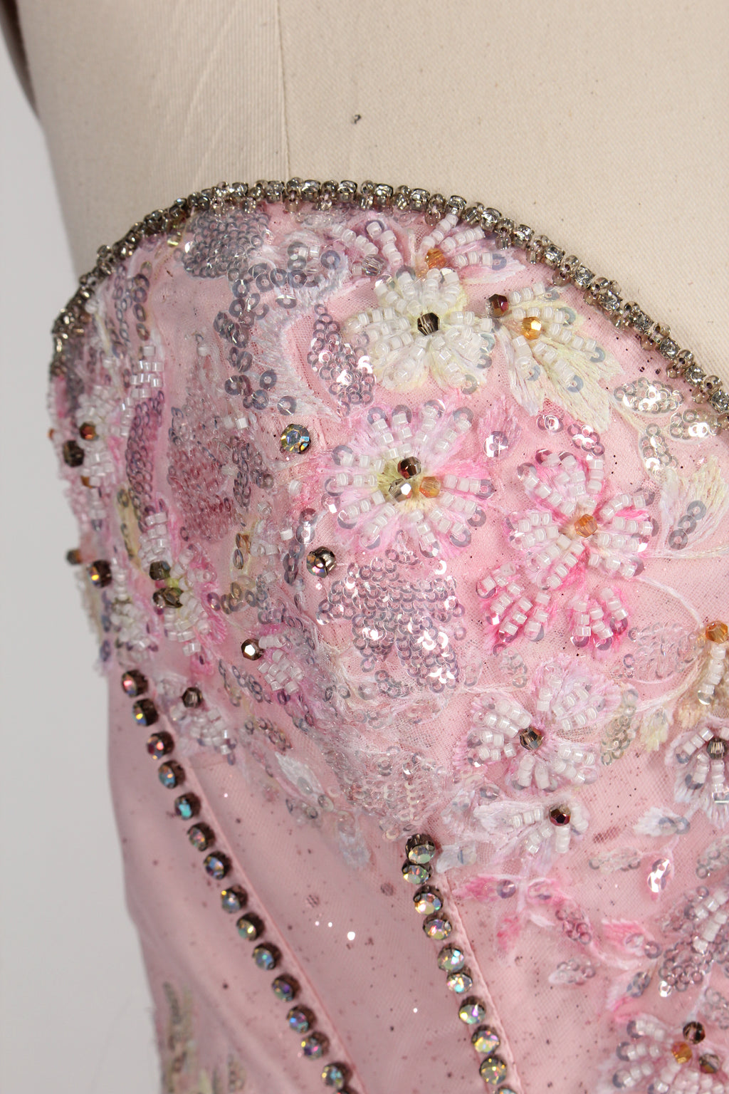 Wholesale Pink Quinceañera Dress Beaded Basque Waist Strapless Glitter Ball Gown 3377