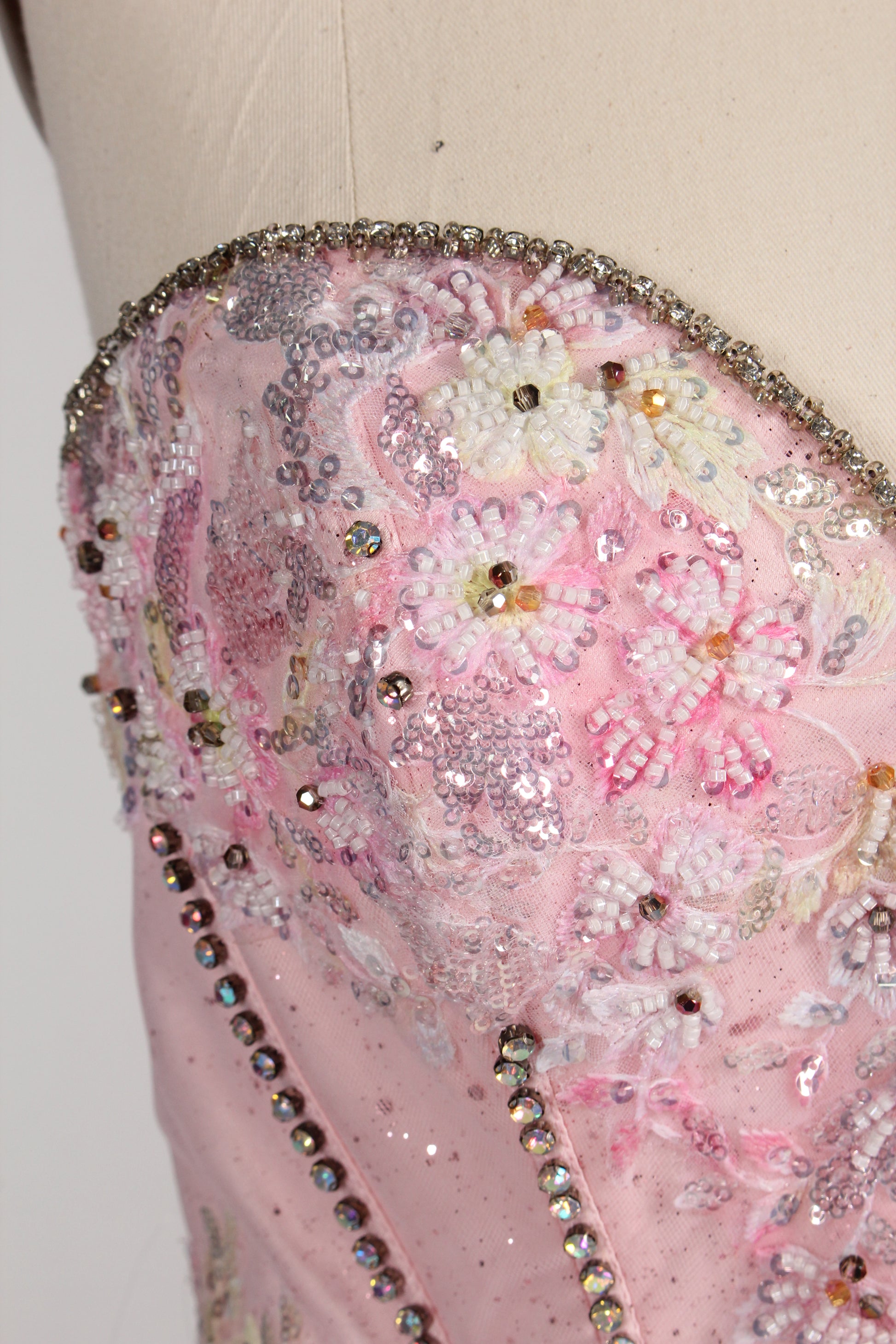 Wholesale Pink Quinceañera Dress Beaded Basque Waist Strapless Glitter Ball Gown 3377