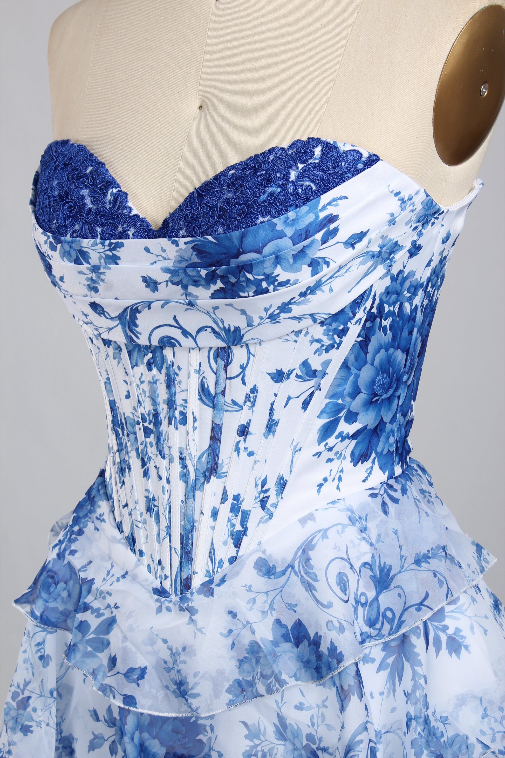 Wholesale Blue-and-White Porcelain Print Strapless Ruffled Homecoming Dress 33223cs