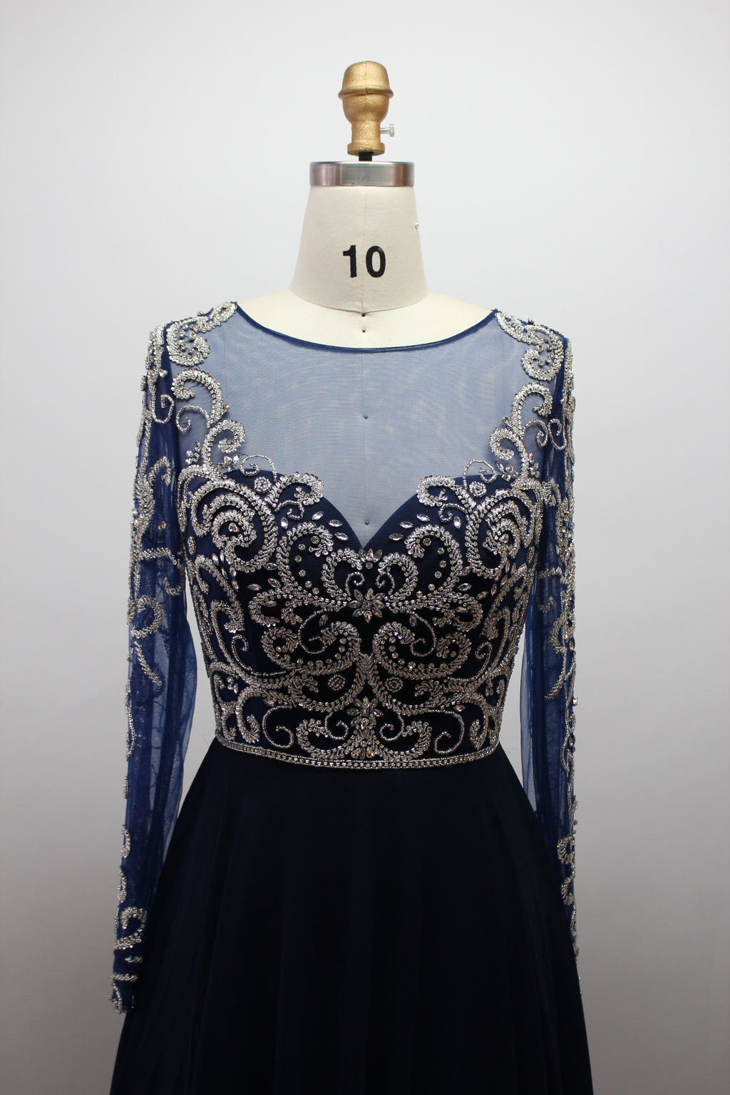 Elegant Plus-Size Lace Mother of the Bride Gown with Long Sleeves 32540