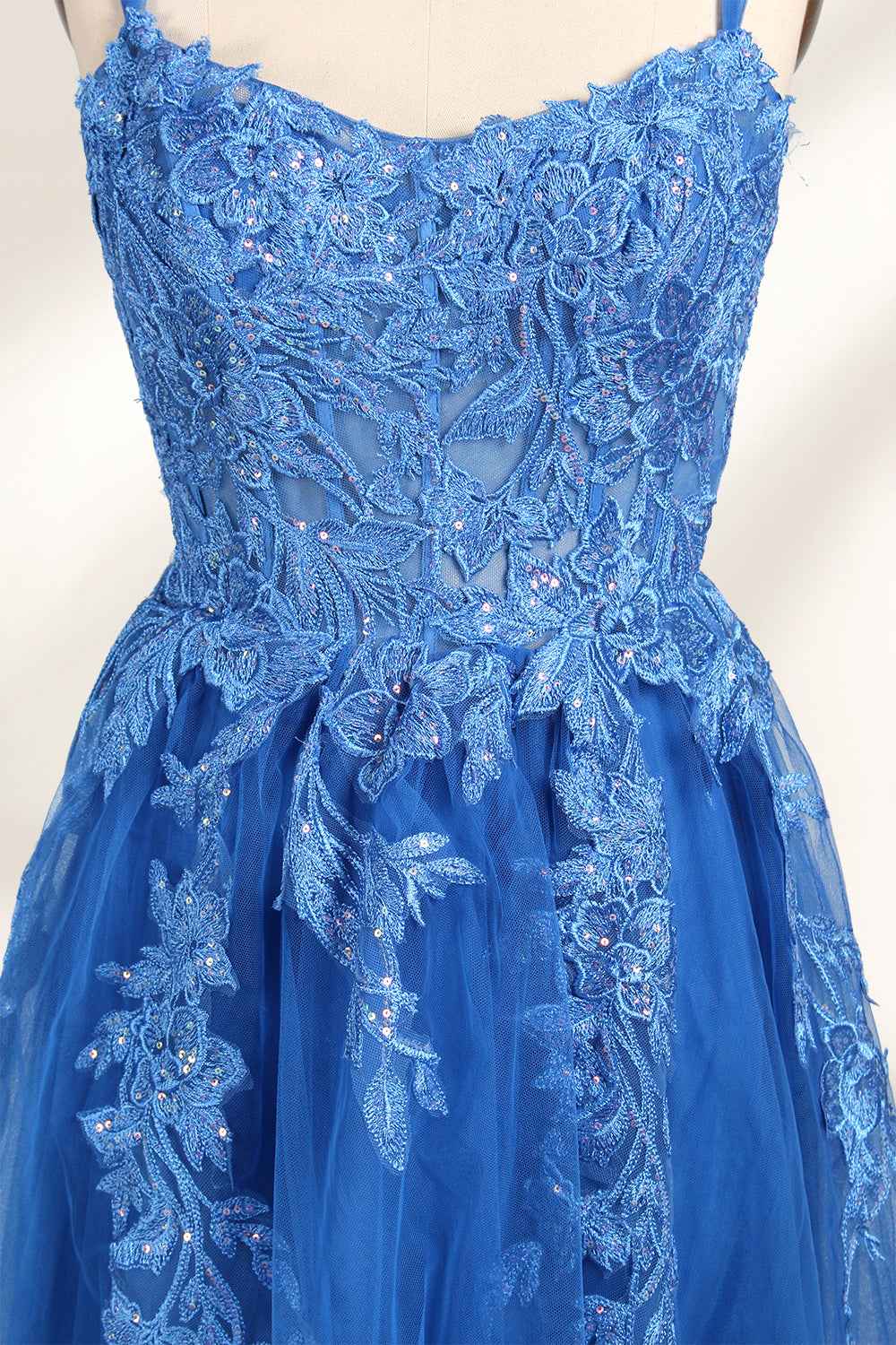 Supplier Strappy Lace-Embroidered Tulle Ballgown KT1372