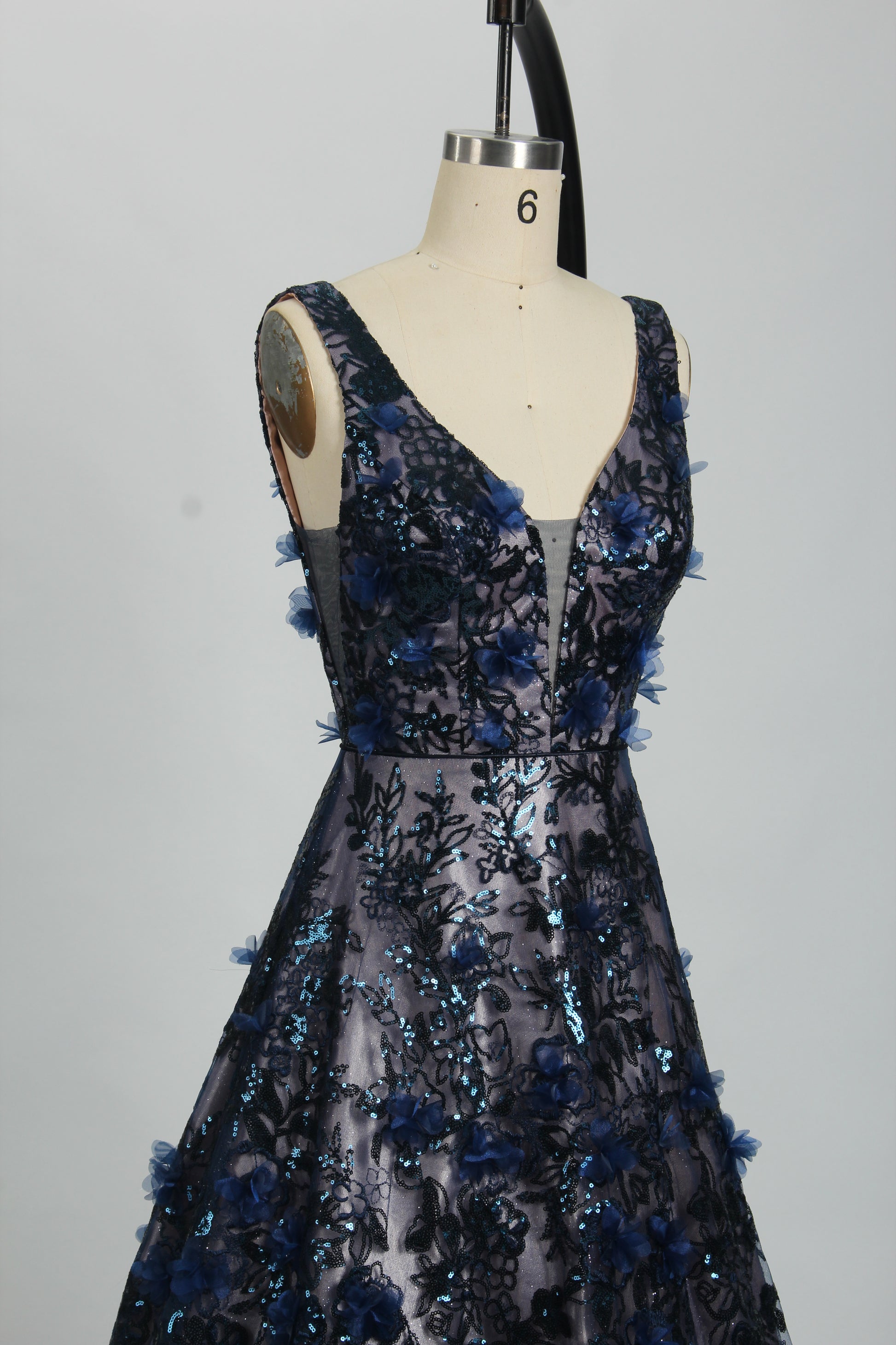 Wholesale Lace Prom Dress with Floral Appliques 32759