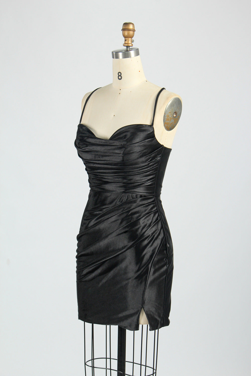 Chic Simplicity: Wholesale Classic Short Prom Dress for Effortless Elegance 32780S