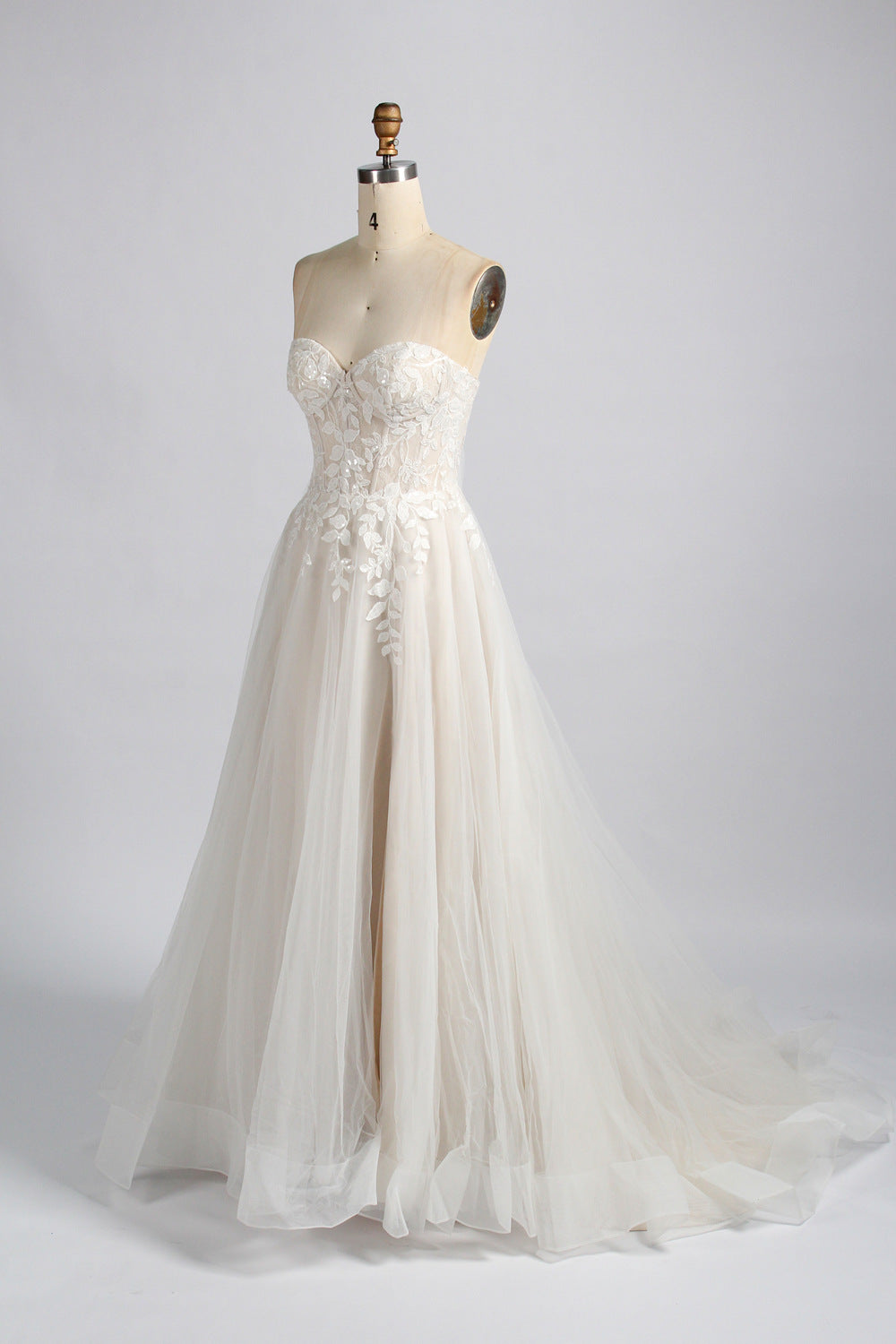 Lace Plus Size Wedding Dress with Detachable Sleeves - Wholesale TG011