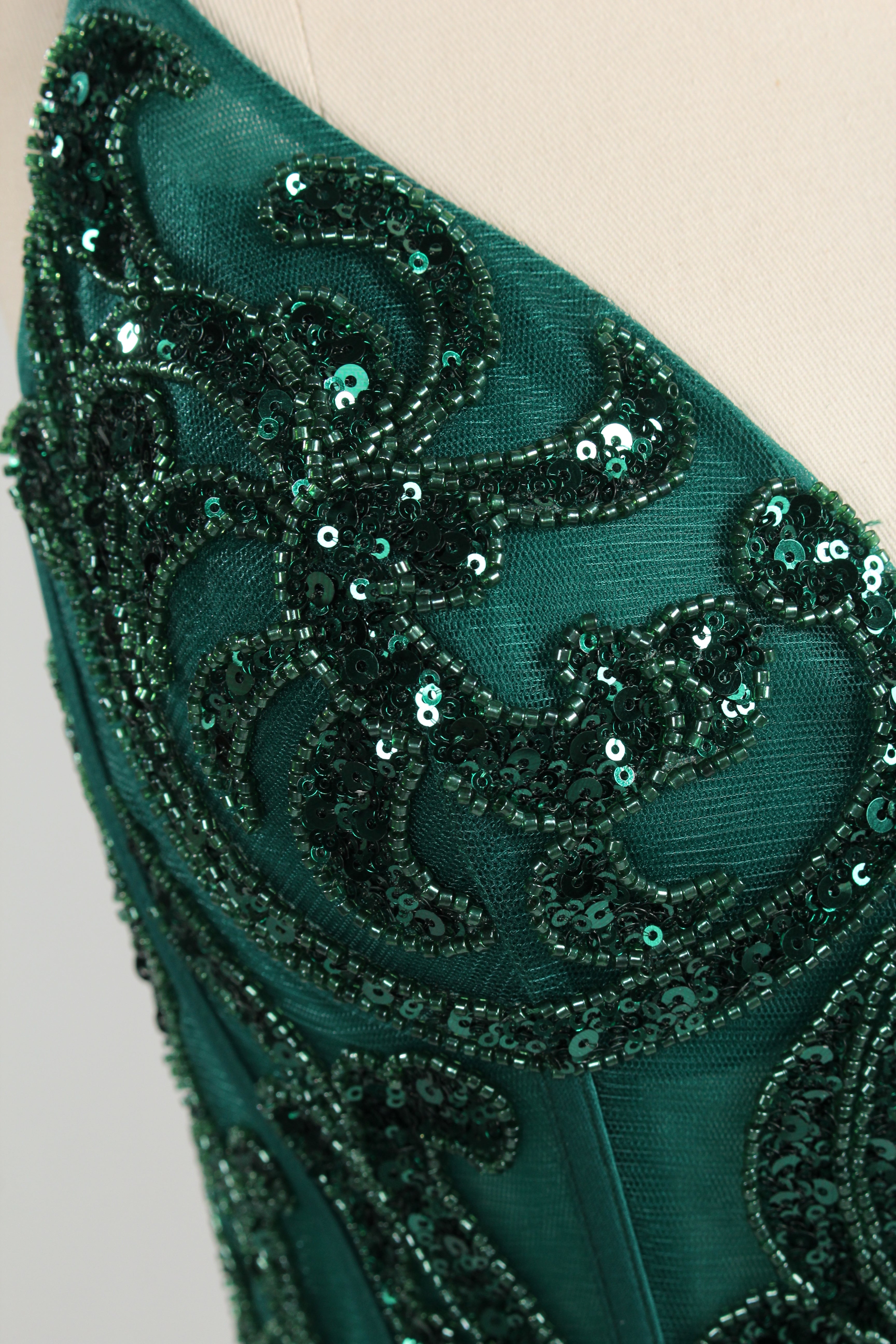 Wholesale Emerald Green Sequin Spaghetti-Strap Homecoming Dress d-131s