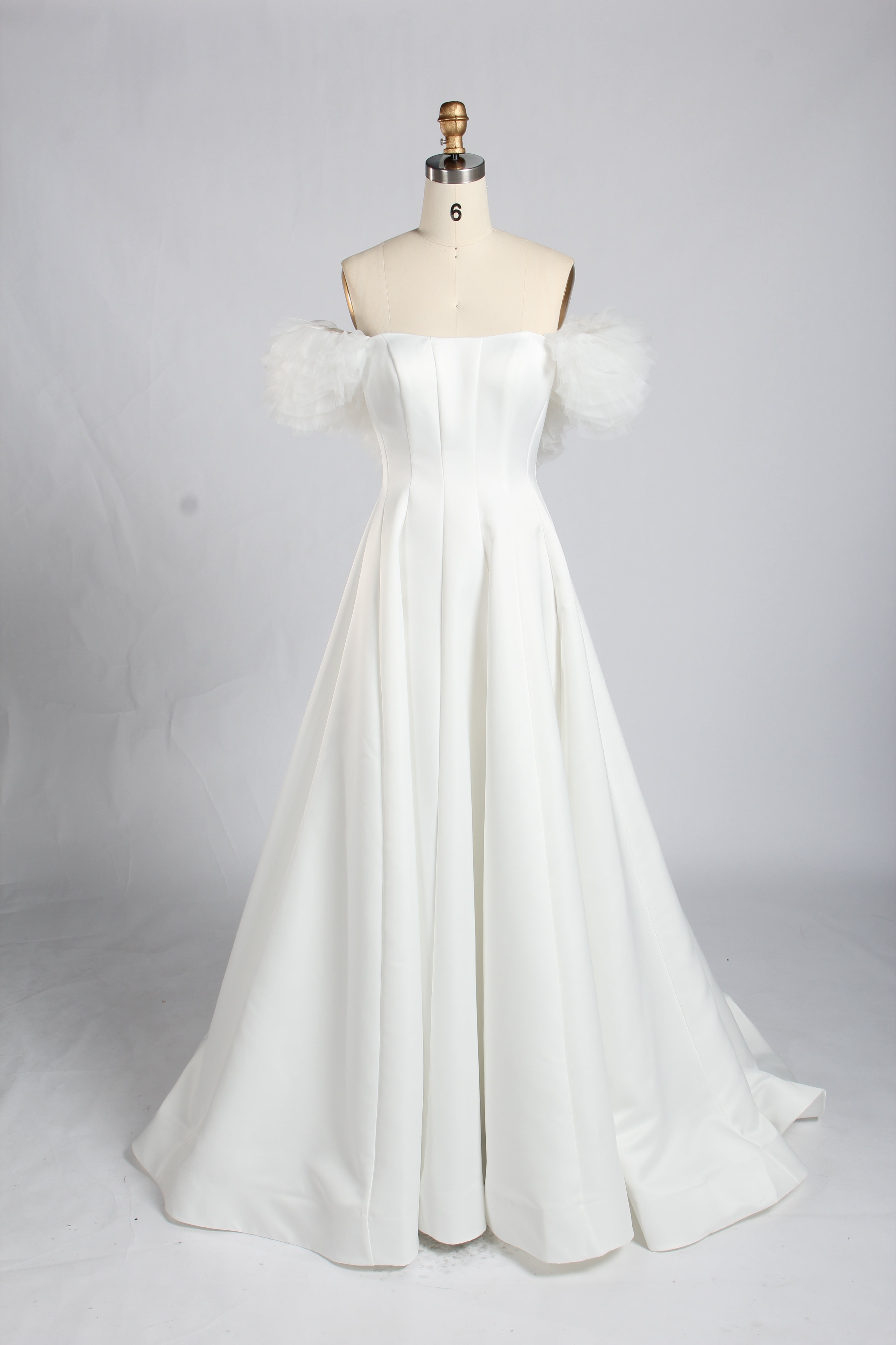 Wholesale White Off-Shoulder Tulle Sleeve Bridal Dress 3385