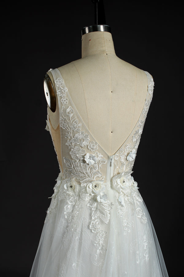 Wholesale 3D Floral V-Neck Tulle Wedding Gown kt1305