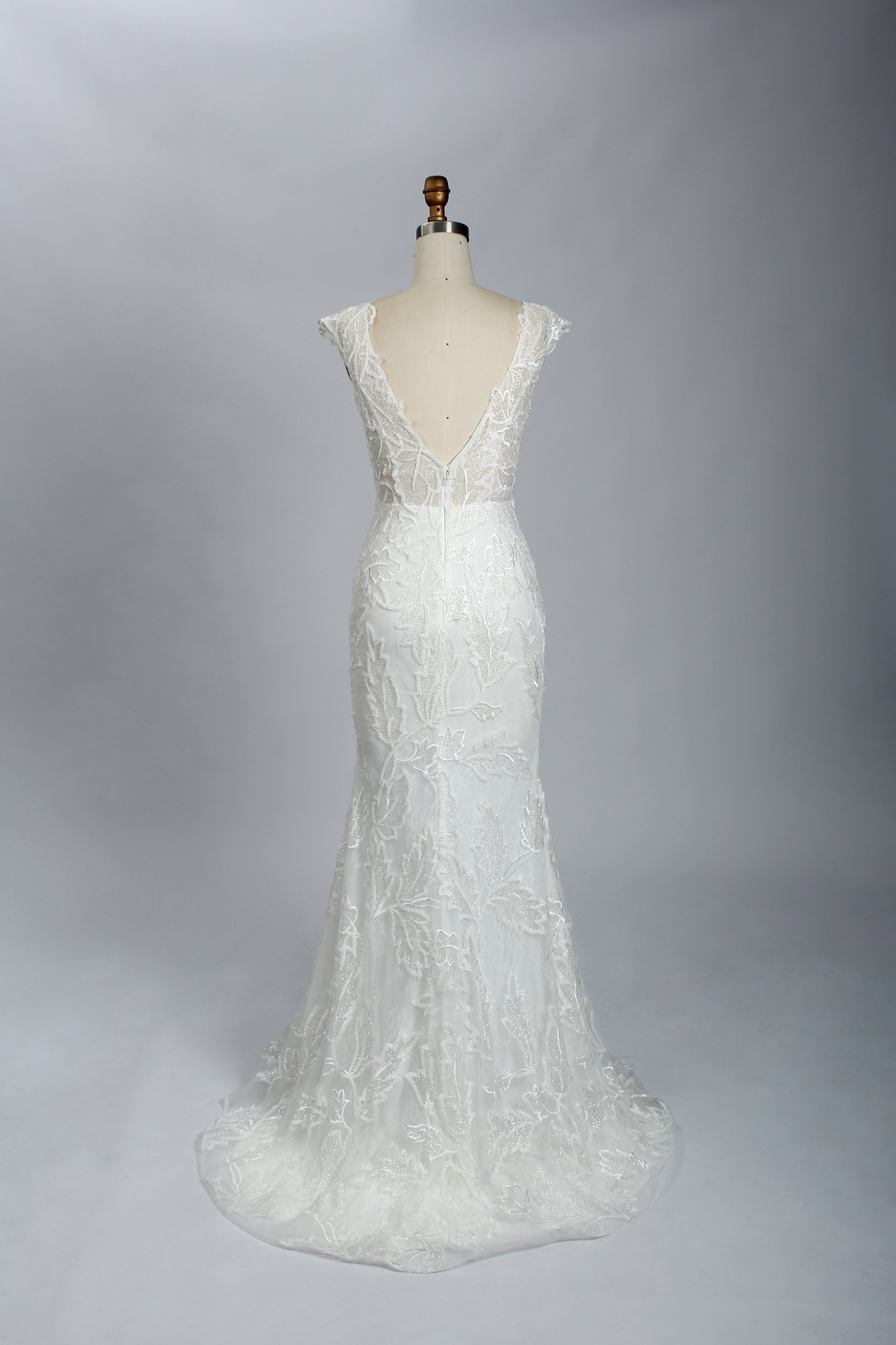 Wholesale Sheer V - Neck Leaf - Lace Mermaid Wedding Dress 3285