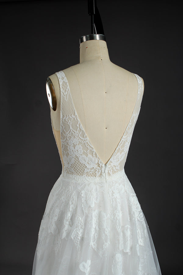 Wholesale Beaded Lace V-Neck Tulle Wedding Gown kt1304