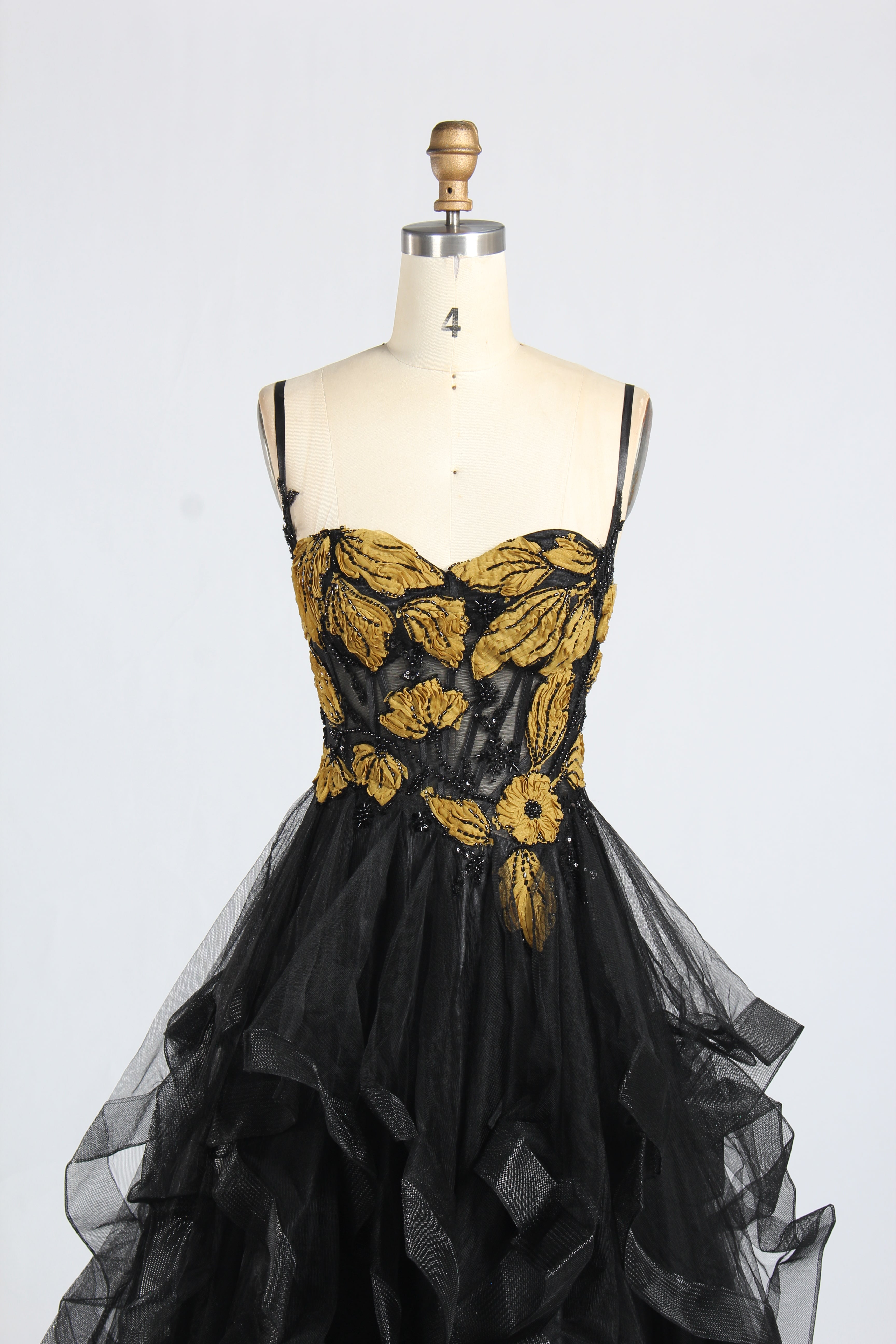 Wholesale Black & Gold Floral Ruffled Prom Dress 33360