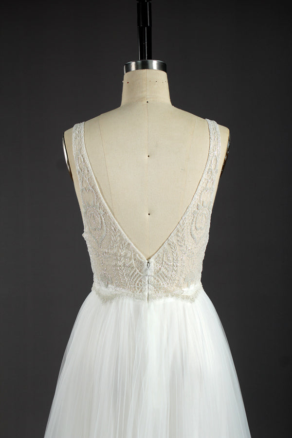 Lace Wedding Gown with Tulle Ballgown Skirt  Description KT1302