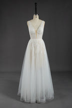 Wholesale Beaded Lace V-Neck Tulle Wedding Gown kt1303