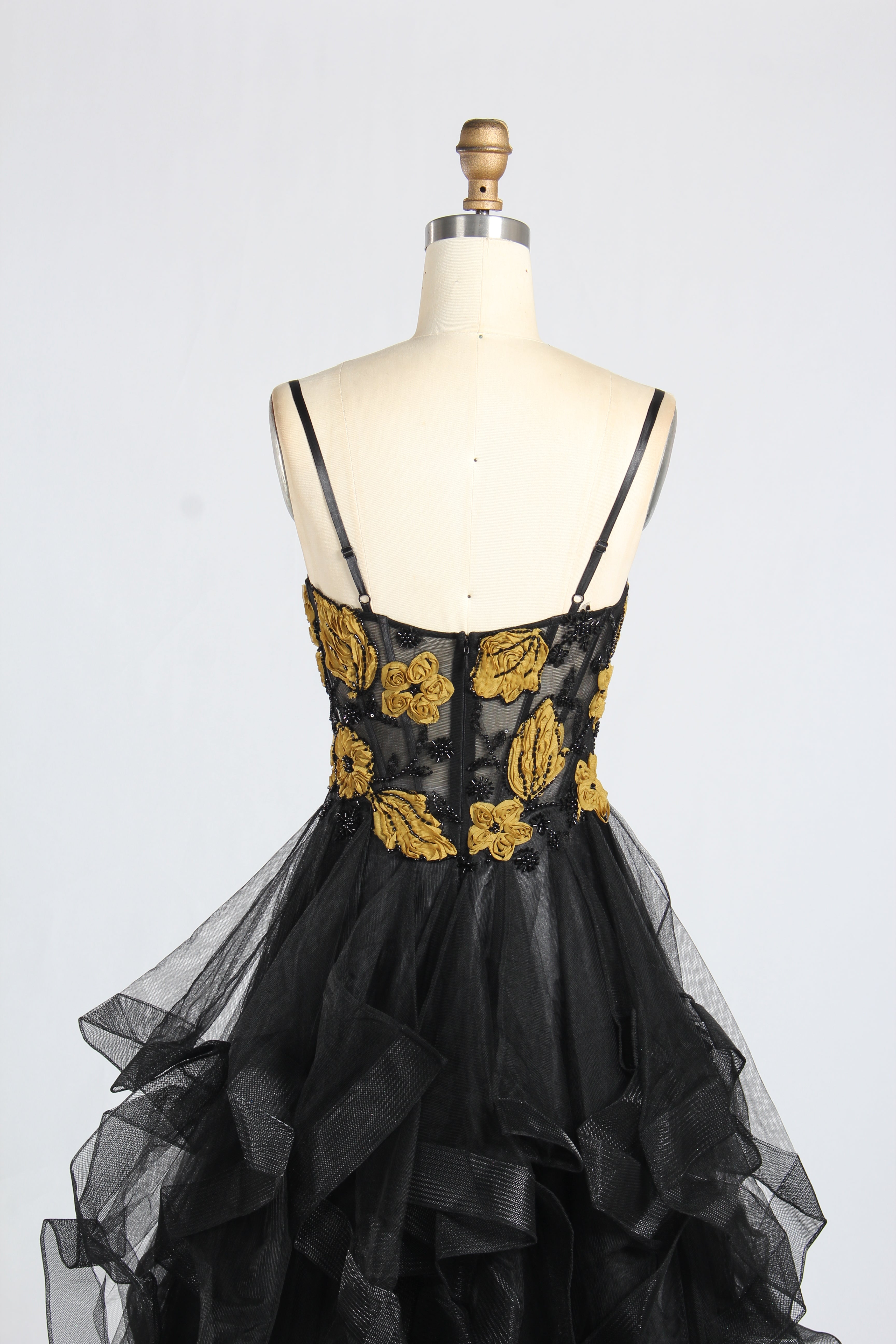 Wholesale Black & Gold Floral Ruffled Prom Dress 33360