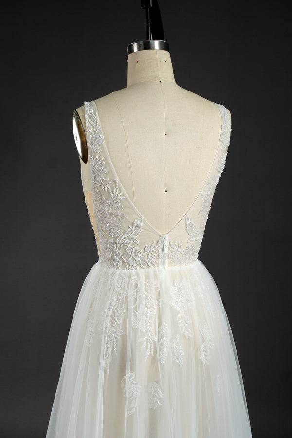 Wholesale Beaded Lace V-Neck Tulle Wedding Gown kt1303